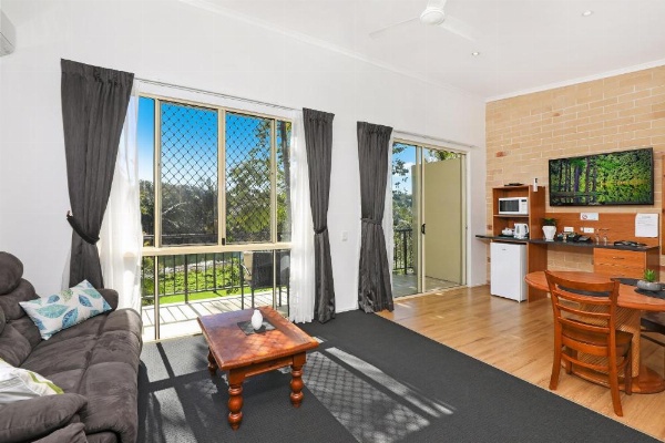 Caboolture Riverlakes Boutique Motel image 33