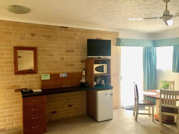 Caboolture Riverlakes Boutique Motel image 38